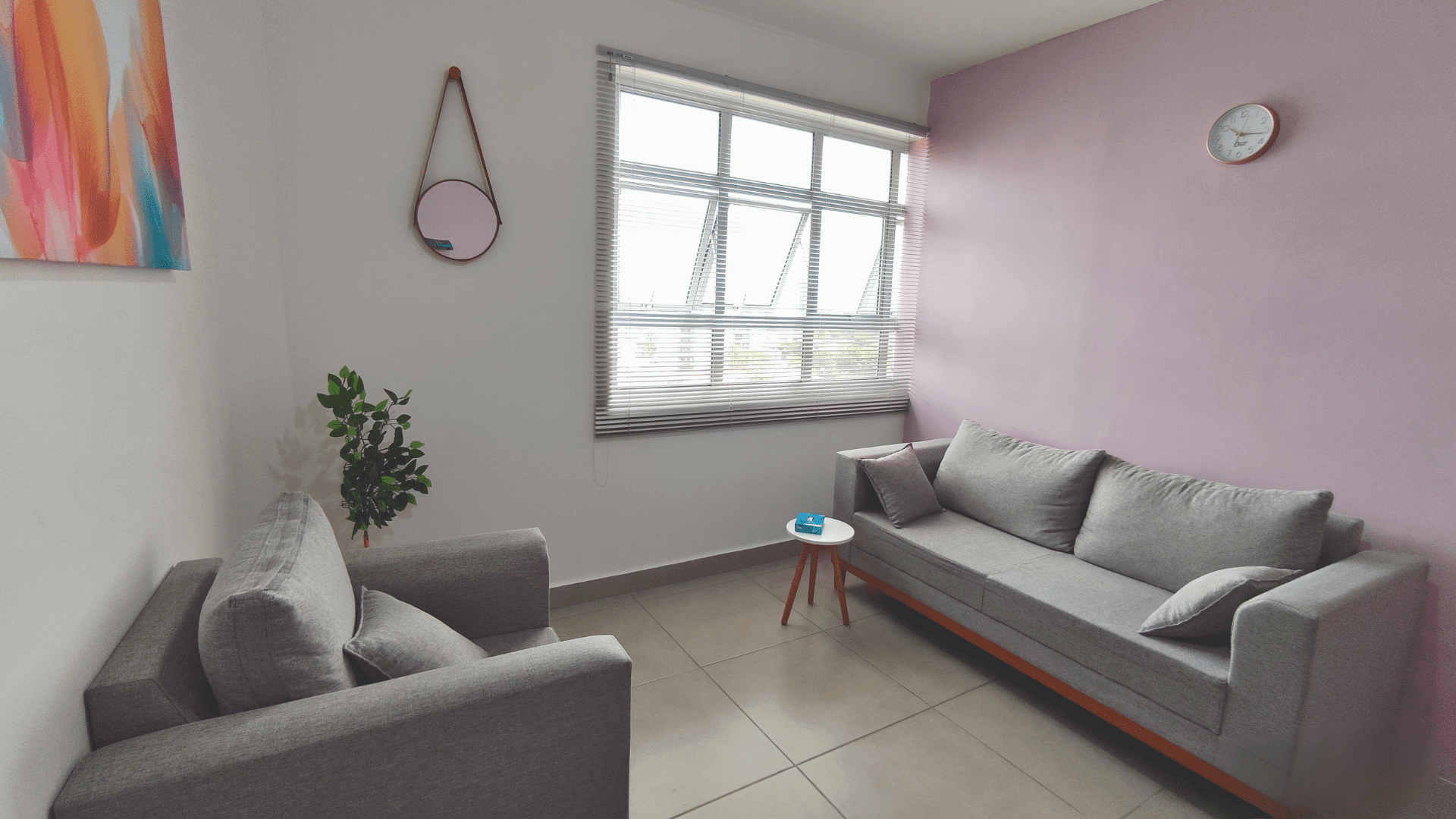 Sala de atendimento da Luana